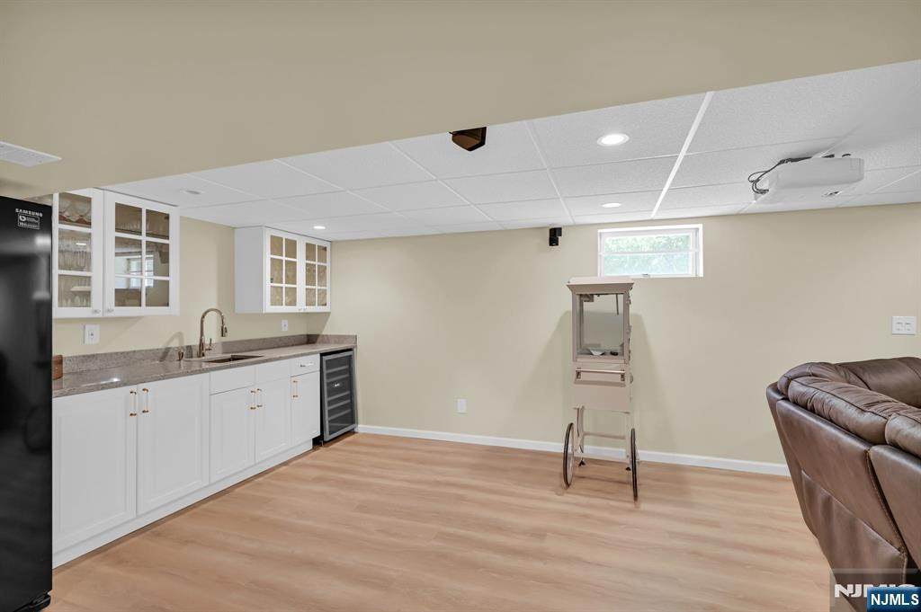 27 Wingate Drive - Photo 1