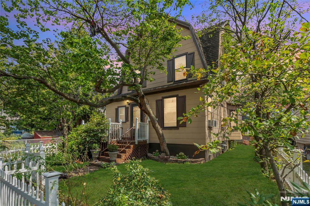 185 State Street - Photo 1