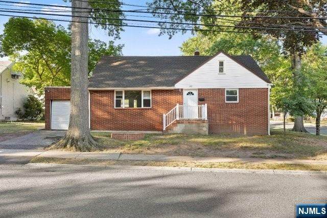 287 Tietjen Avenue - Photo 1