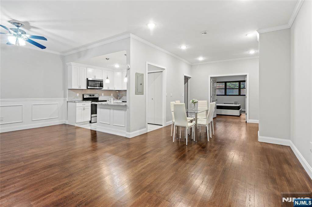 111 Mulberry Street - Photo 1