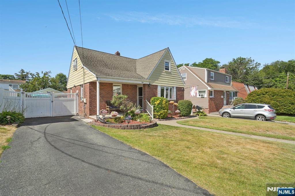 4 Trudy Drive - Photo 1