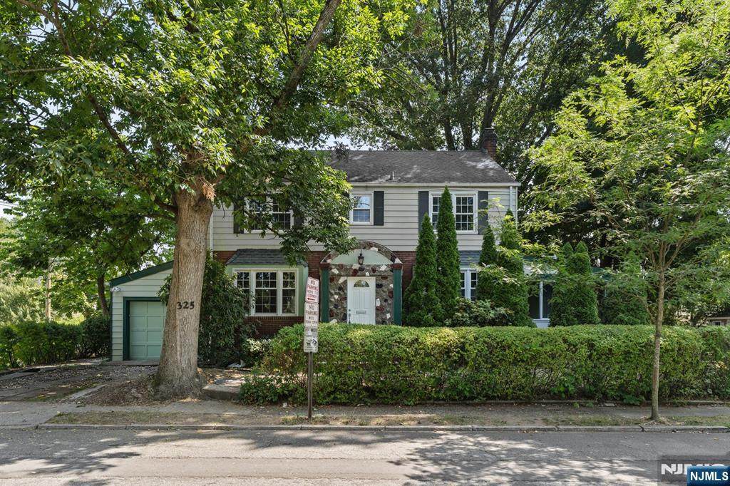 325 Central Avenue - Photo 1