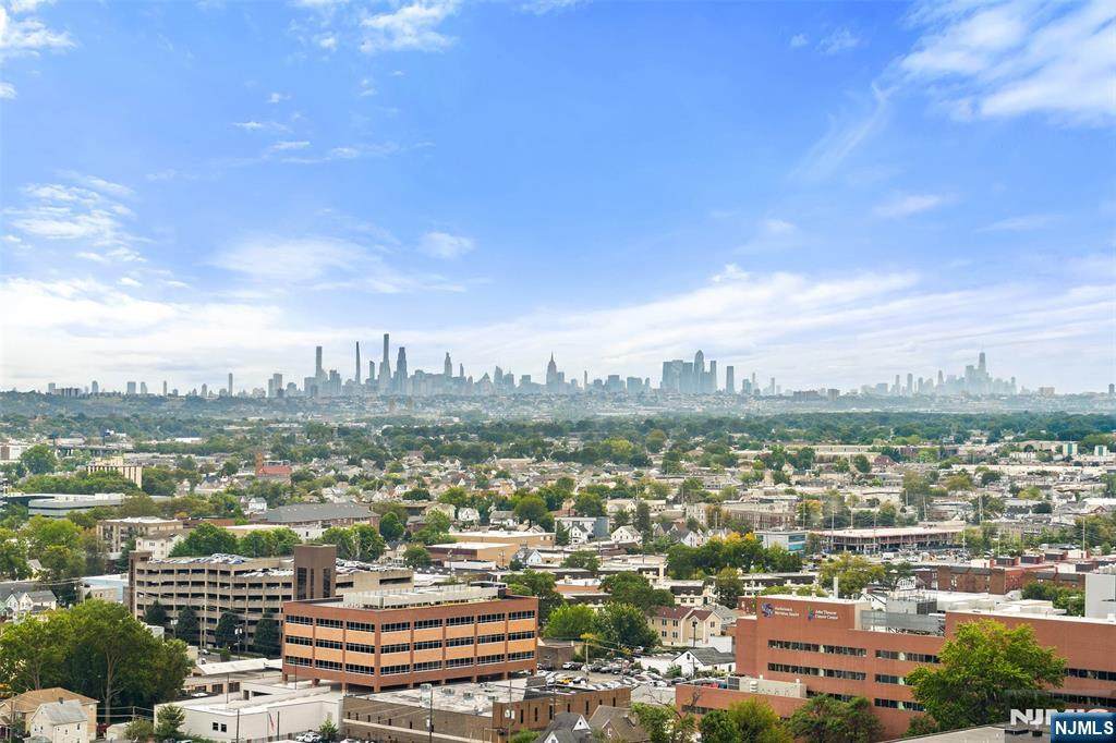 160 Overlook Avenue - Photo 1