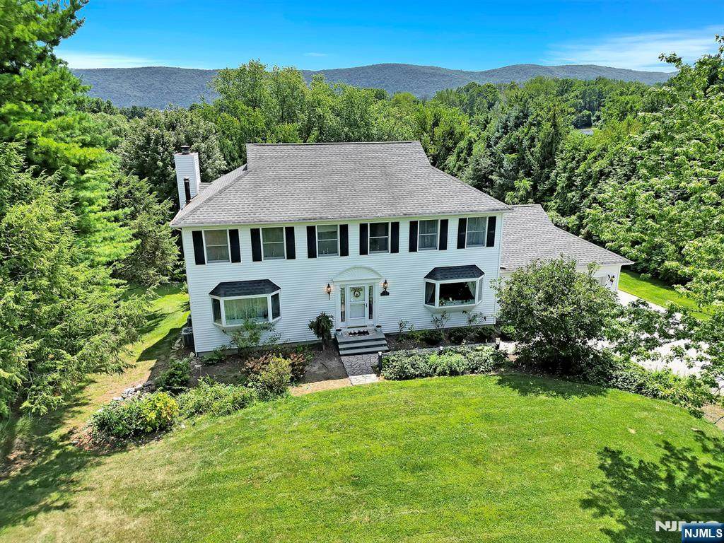 12 Gate Drive - Photo 1