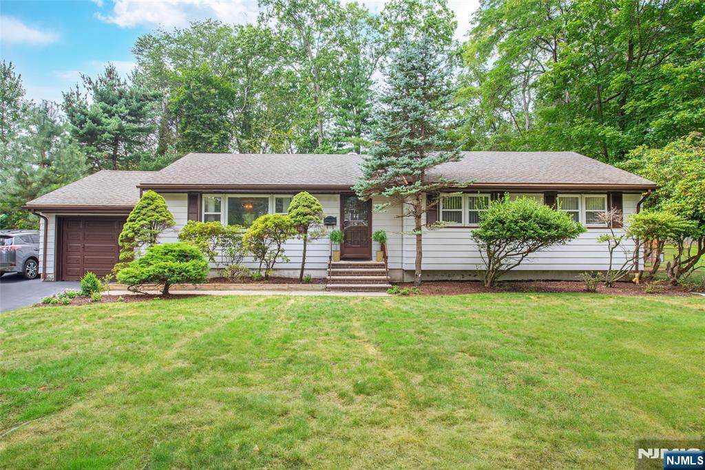 111 Ivy Lane - Photo 1