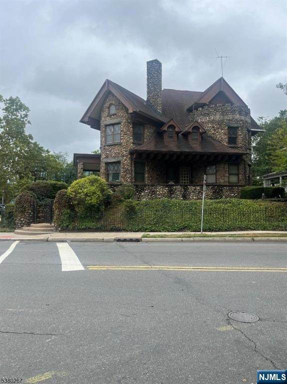 57 Washington Street - Photo 1