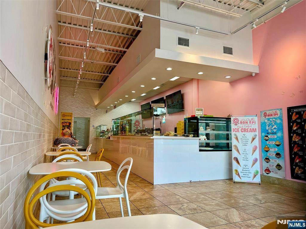 2151 Lemoine Avenue - Photo 1