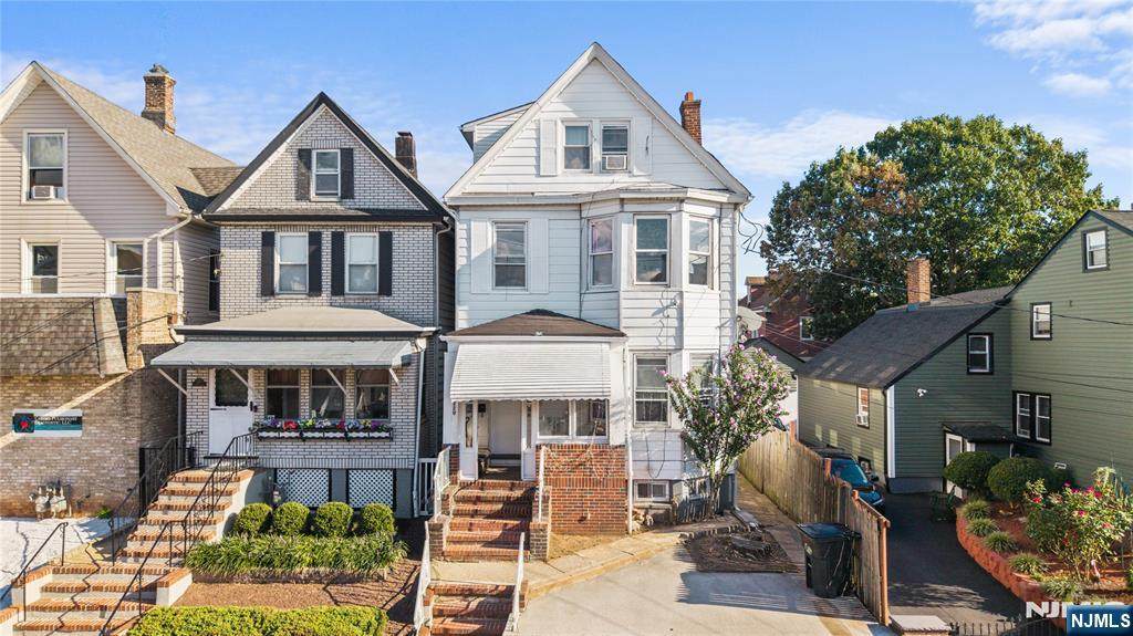 220 Palmer Street - Photo 1