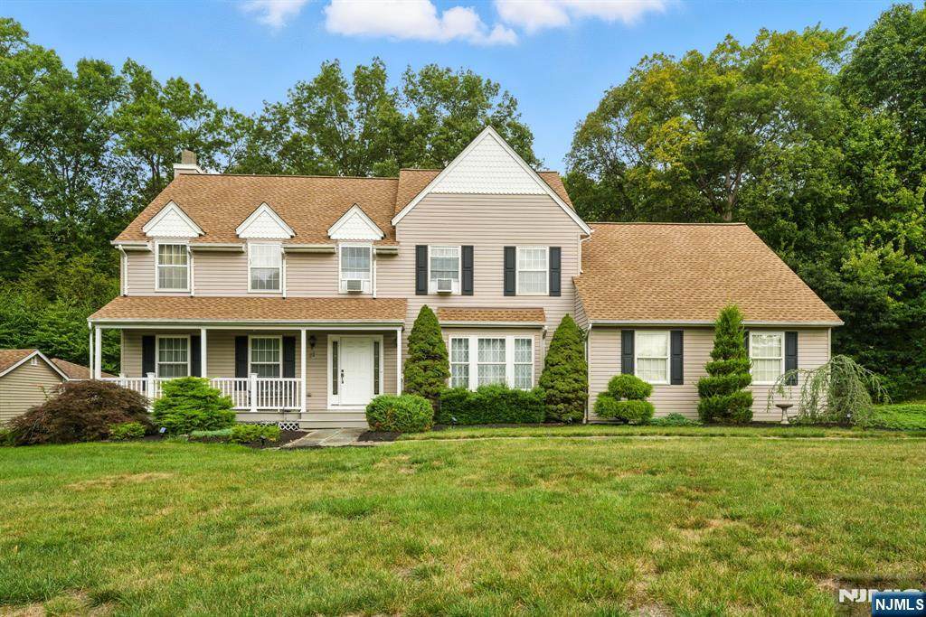 22 Winding Hollow Drive - Photo 1