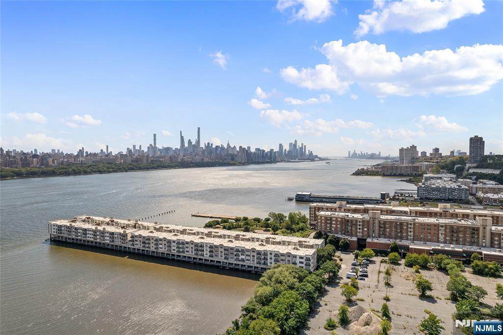 350 The Promenade - Photo 1