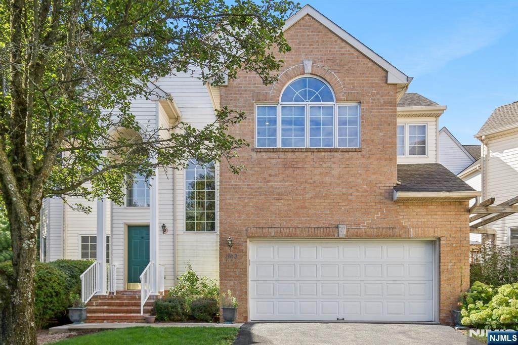 1102 Smith Manor Boulevard - Photo 1