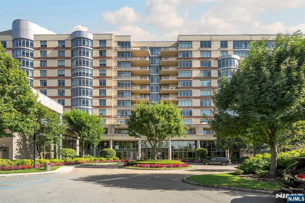 8100 River Road - Photo 1