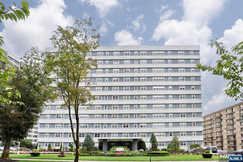 280 Prospect Avenue - Photo 1