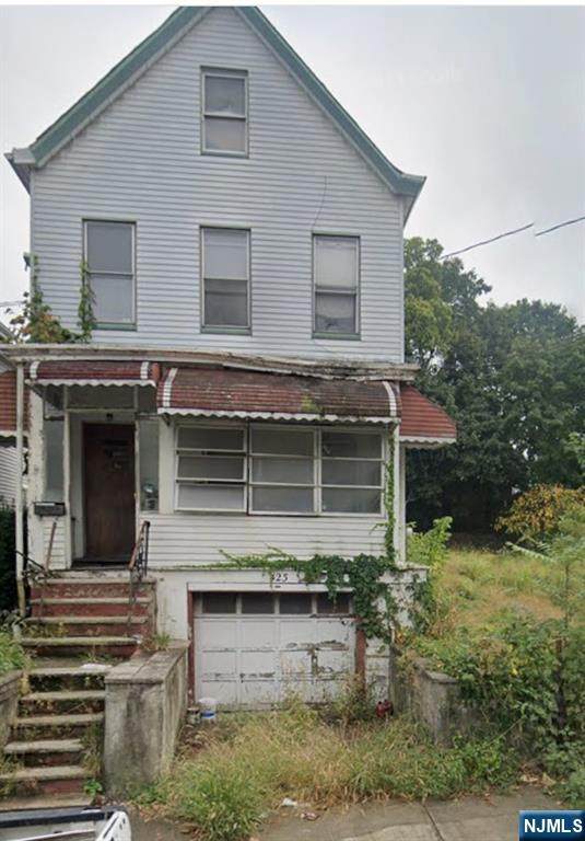 423 Highland Avenue - Photo 1