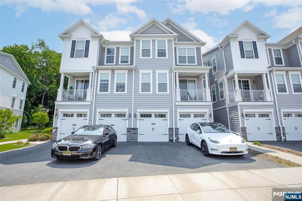 124 Sequoia - Photo 1