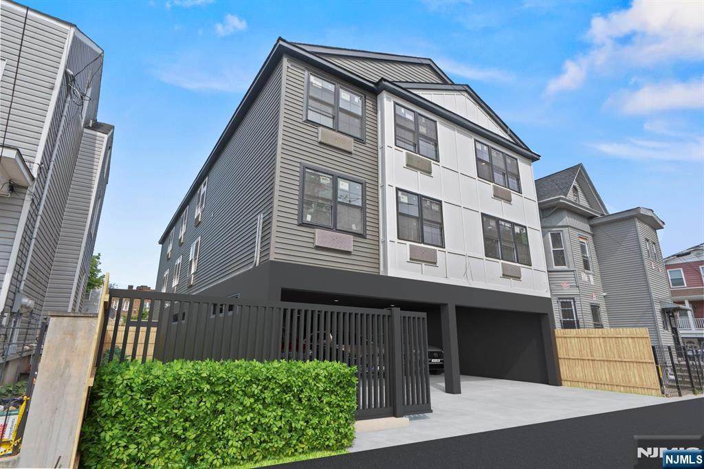 200-202 Summer - Photo 1