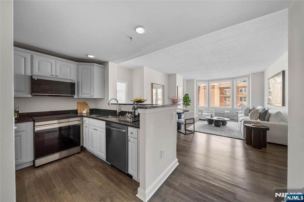 6404 City Place - Photo 1