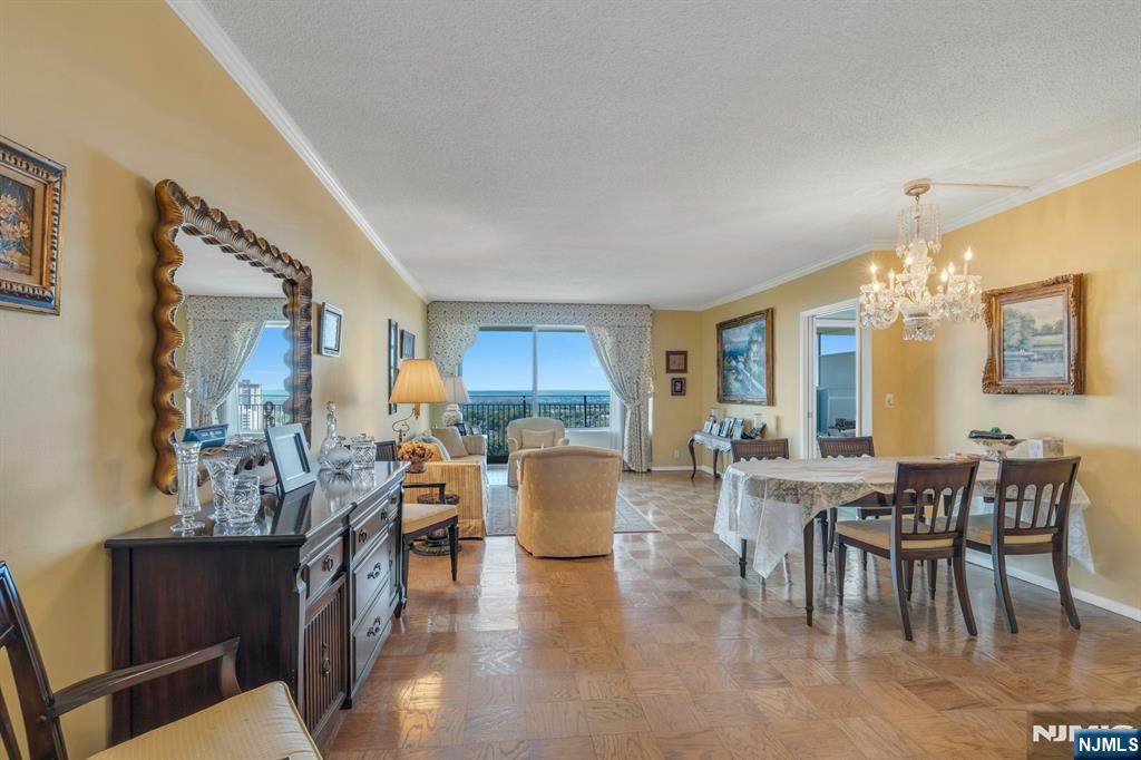 1530 Palisade - Photo 1