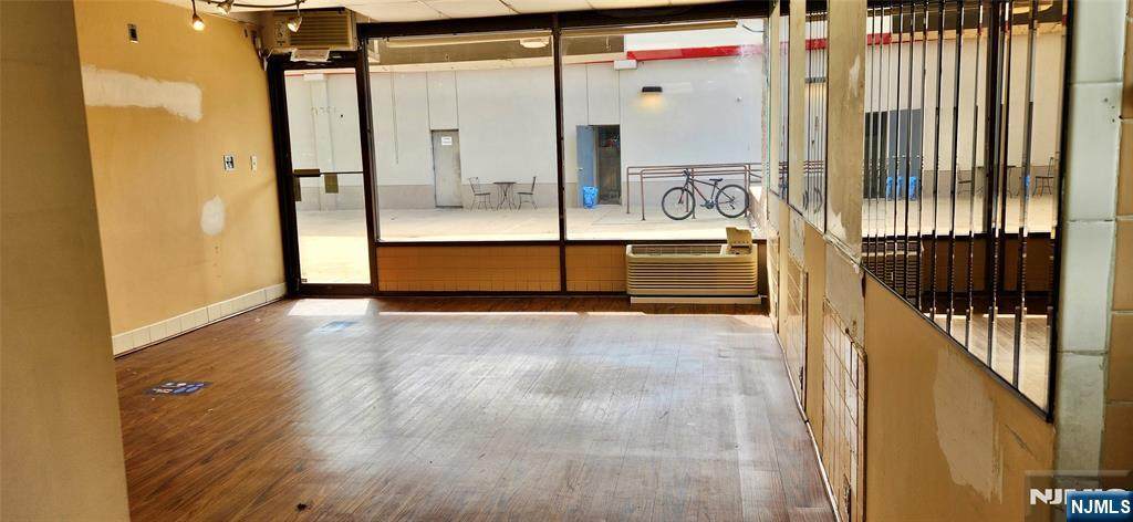 1350 15th Street - Photo 1