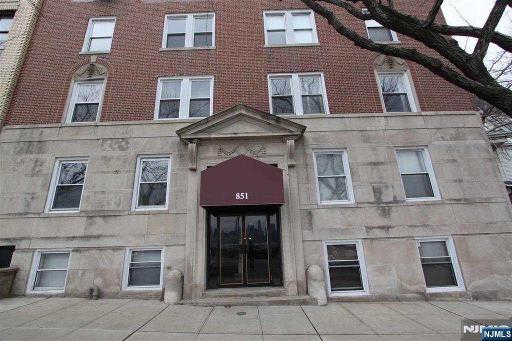 851 Boulevard East - Photo 1