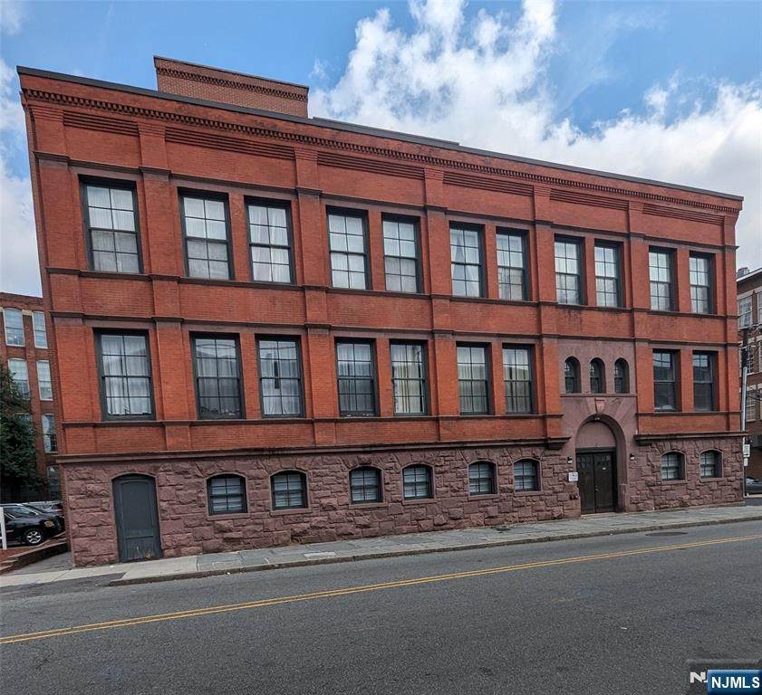 19 Market Street - Photo 1