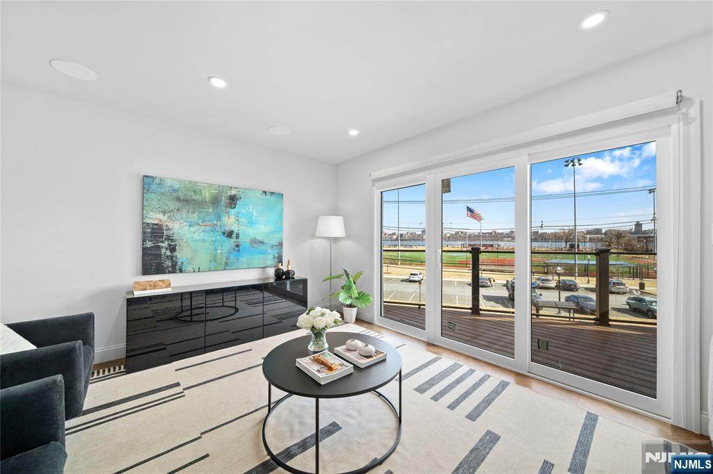 1110 River Road - Photo 1