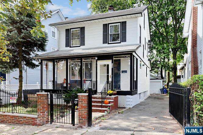 232 Goldsmith Avenue - Photo 1