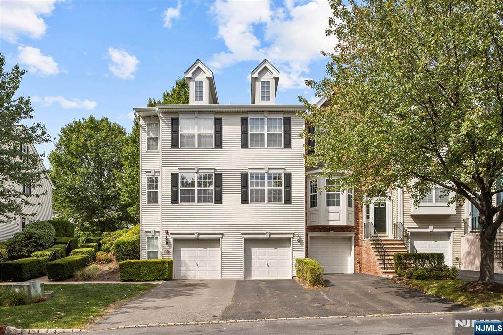 595 Hartford Drive - Photo 1