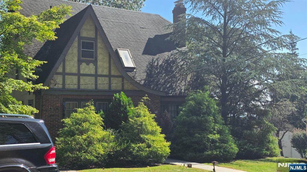 24 Mountain Avenue - Photo 1