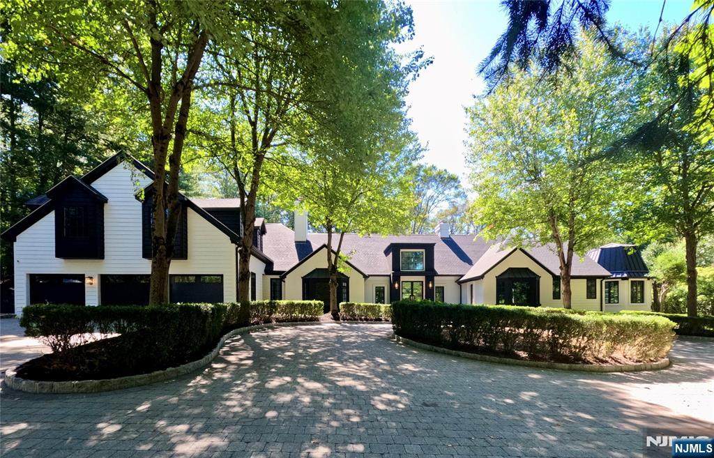 4 Duck Pond Road - Photo 1