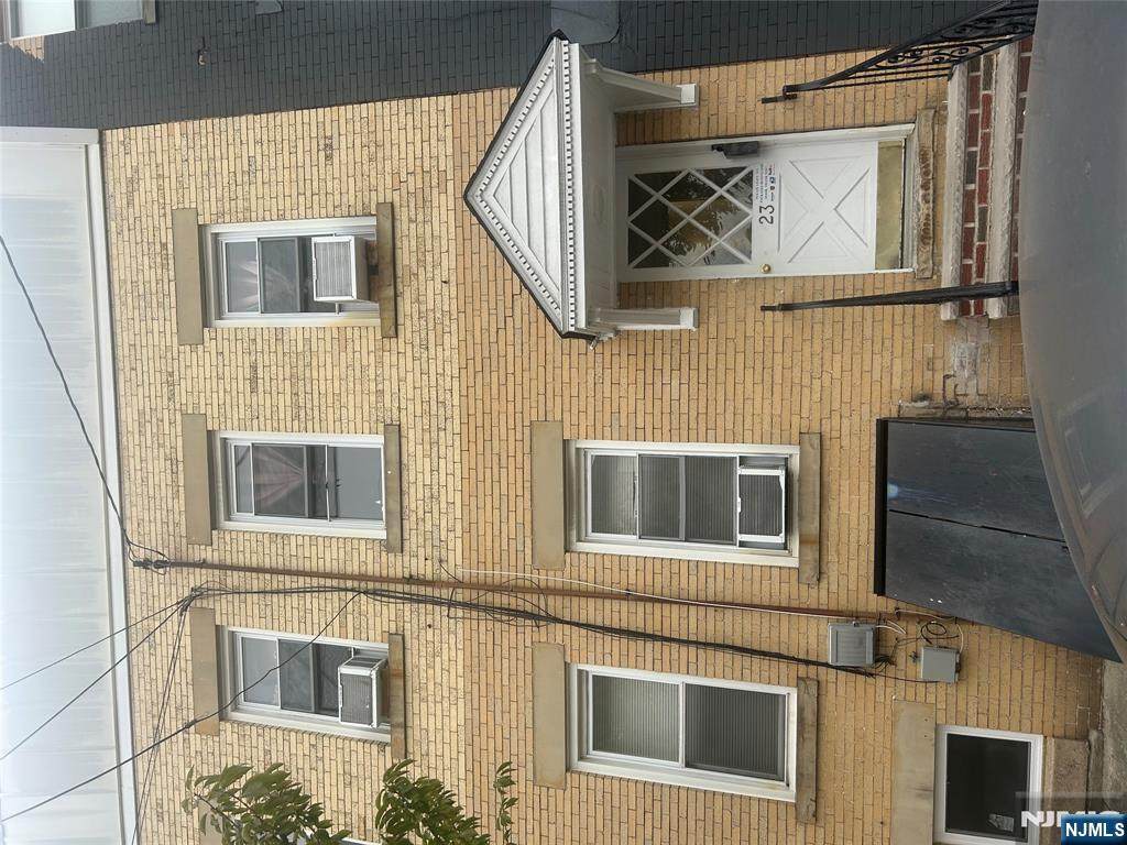 23 Belmont Avenue - Photo 1