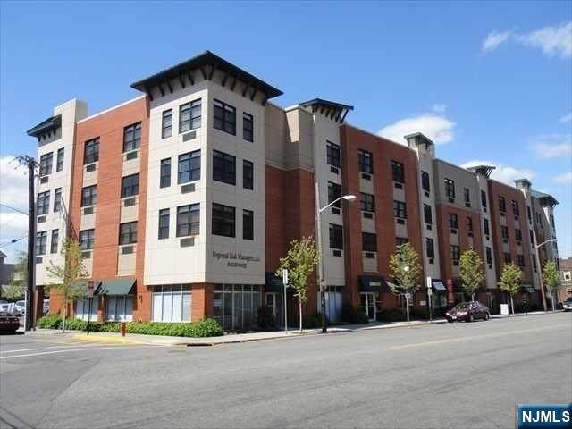 9252 Kennedy Boulevard - Photo 1