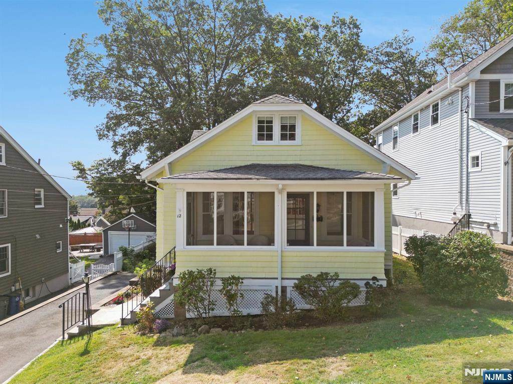 12 Amos Street - Photo 1