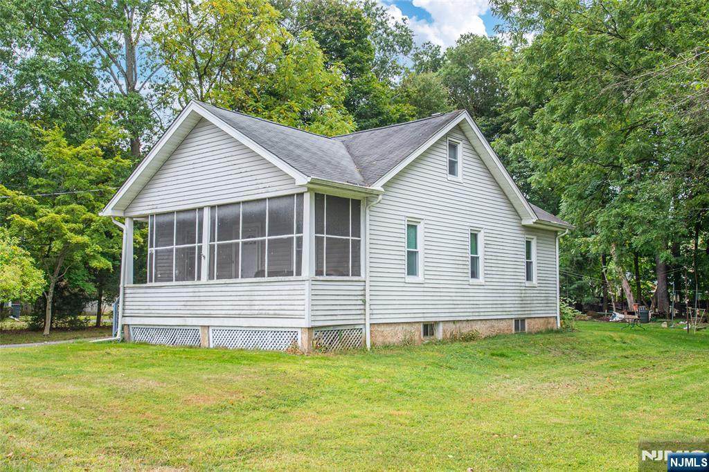 52 2nd Avenue - Photo 1