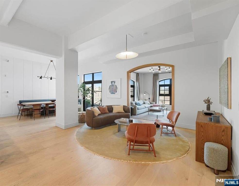 720 Clinton Street - Photo 1