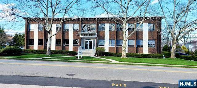 661 Palisade Avenue - Photo 1