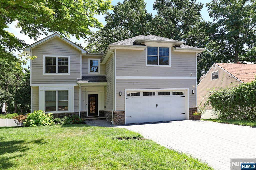 254 Concord Street - Photo 1