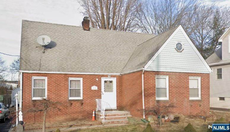 285 Washington Street - Photo 1