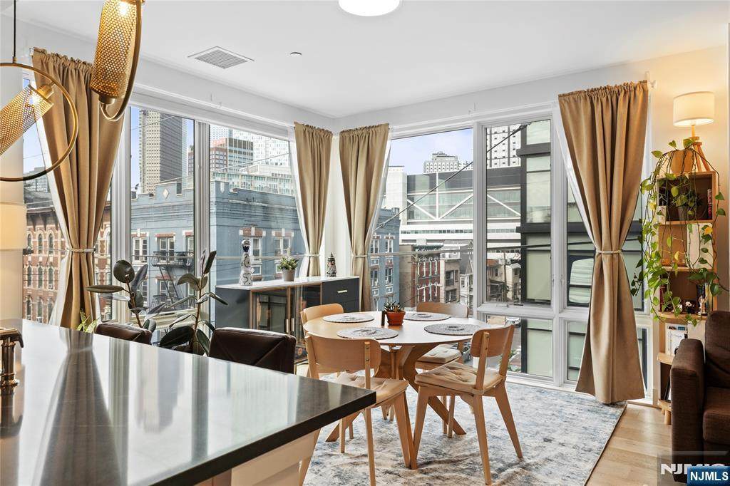 348 Baldwin Avenue - Photo 1