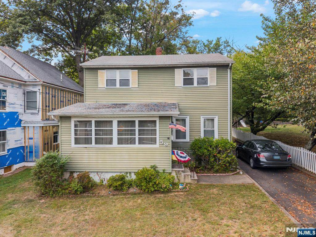 59 Erie Avenue - Photo 1