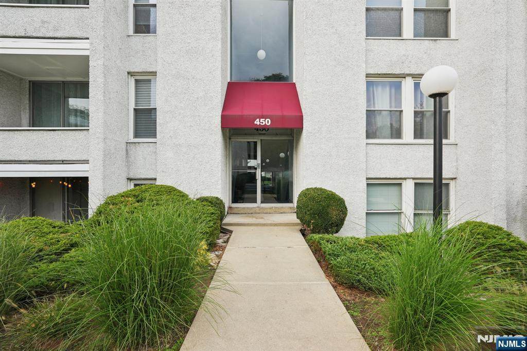 450J River Road - Photo 1