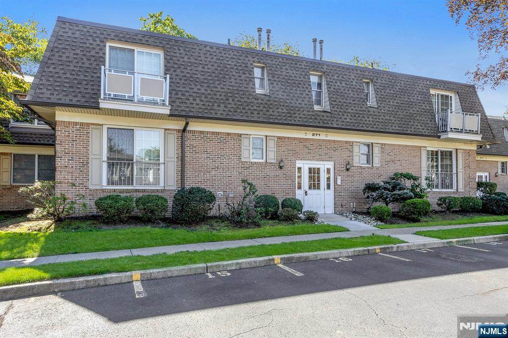 271 Collignon Way - Photo 1