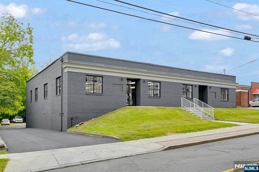 4 Union Place - Photo 1