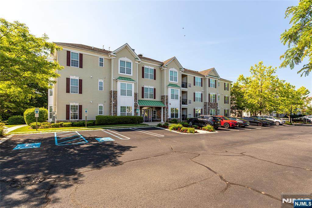 40 Azalea Drive - Photo 1