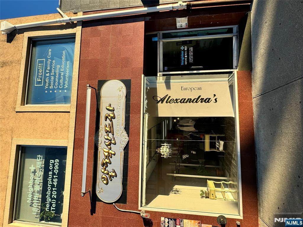 256 Broad Avenue - Photo 1