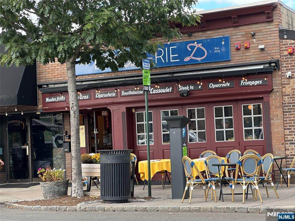 108 Main Street - Photo 1