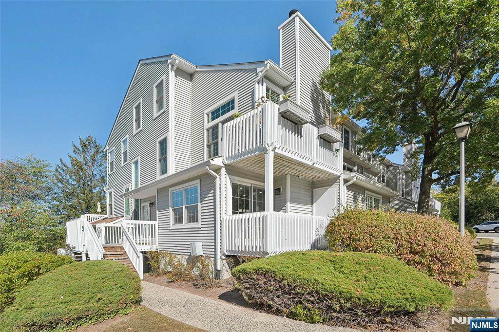 18 Mallard - Photo 1