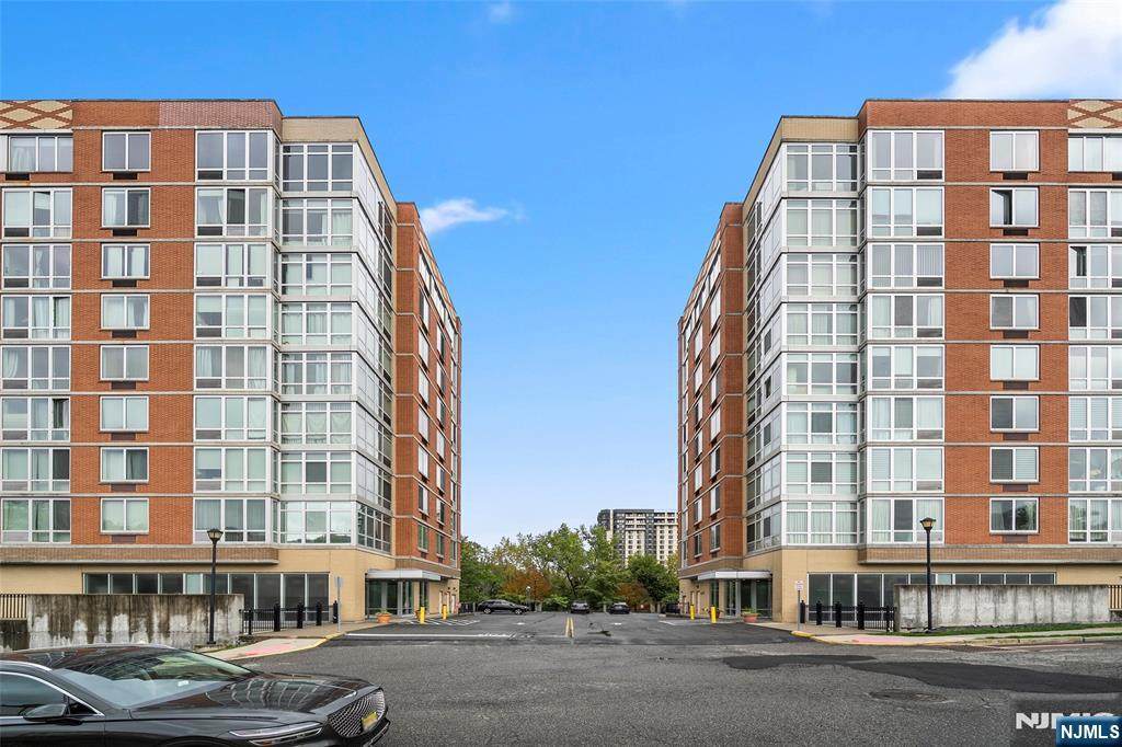 800 12th Street - Photo 1