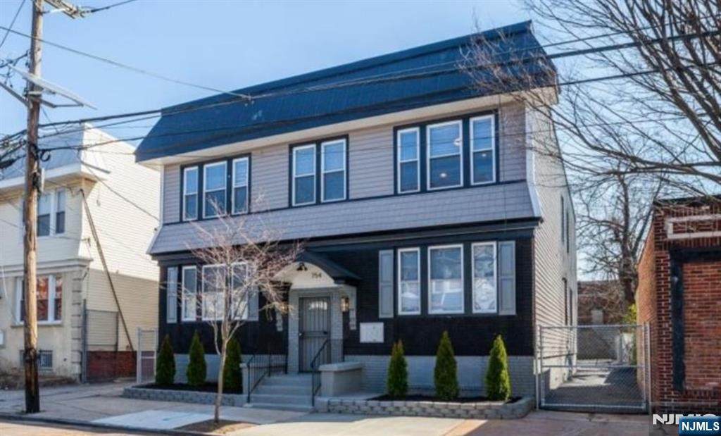 754-756 11th - Photo 1