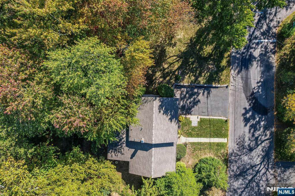 72 Glenwood Avenue - Photo 1